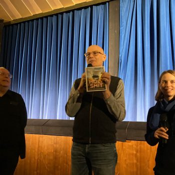 Valentin Thurn präsentiert das Buch zum Film "Holy Shit", Foto: AW