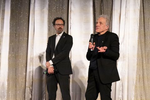 Abel Ferrara (r.) mit Festival-Leiter Carlo Chatrian bei der Premiere von TURN IN THE WOUND, Foto: Berlinale.