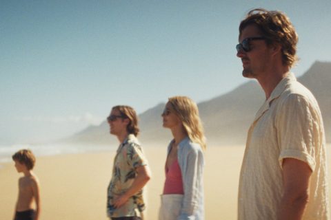 Dylan Torrell, Jack Farthing, Stacy Martin und Sam Riley (v.l.) in Islands