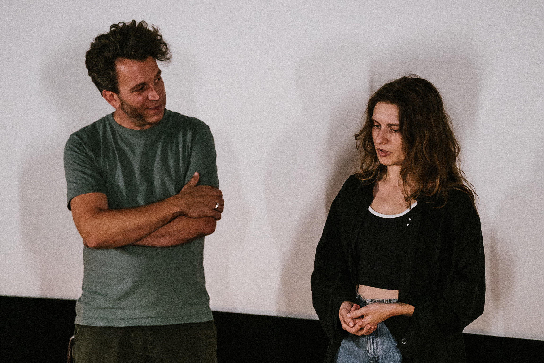 MILCH INS FEUER: Premiere im Metropol