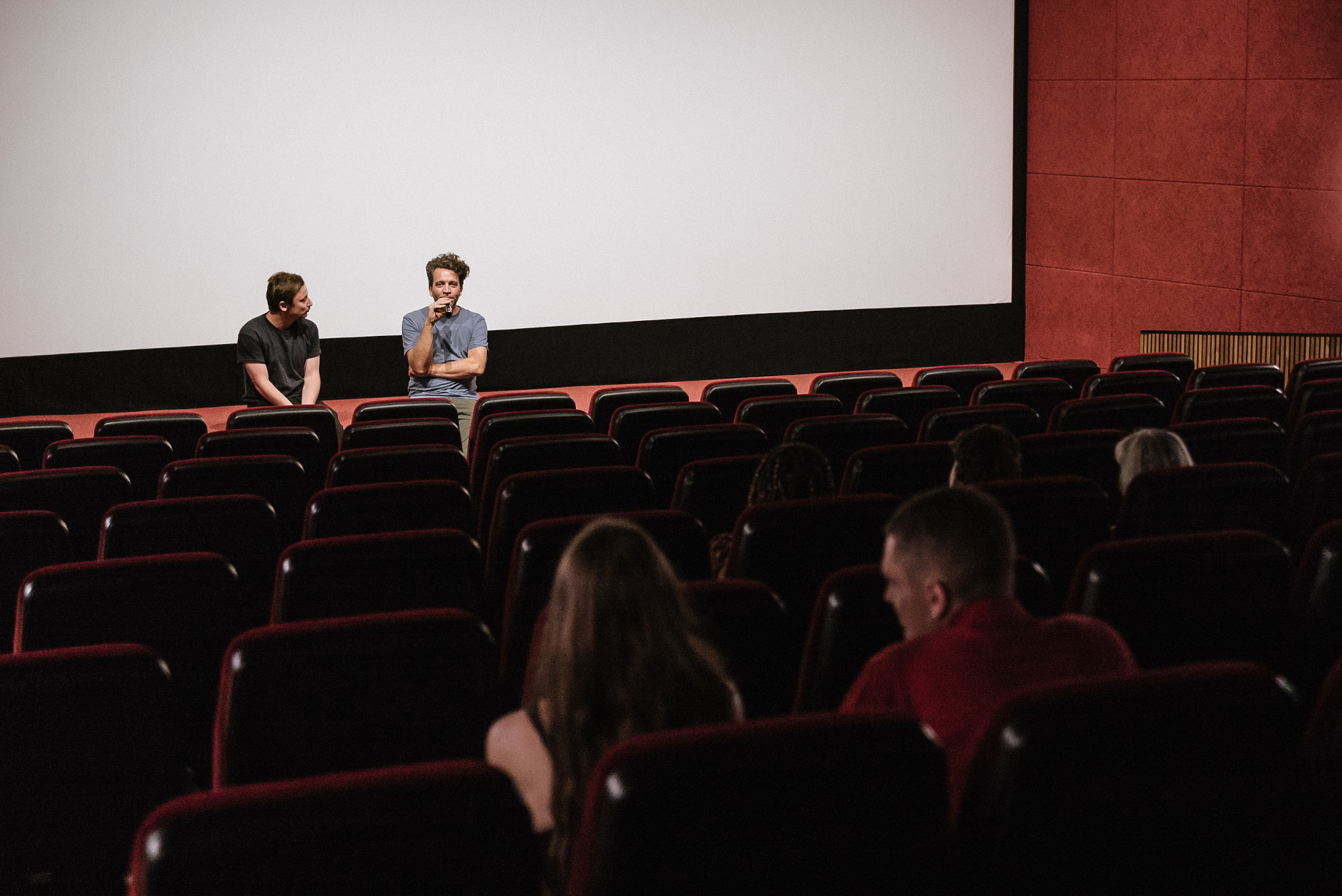 VEREINZELT SONNE: Premiere im Metropol