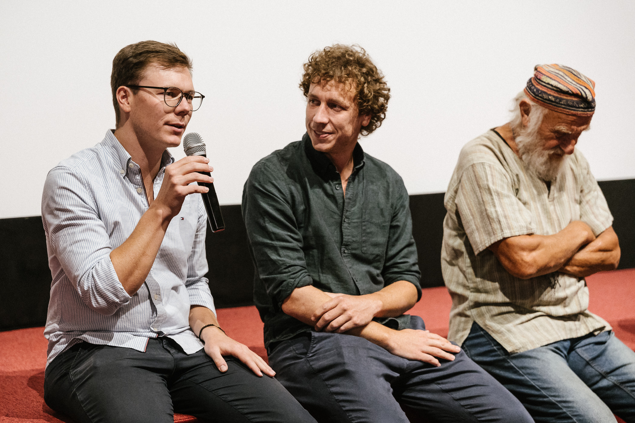 AUSGSTING: Premiere im Metropol