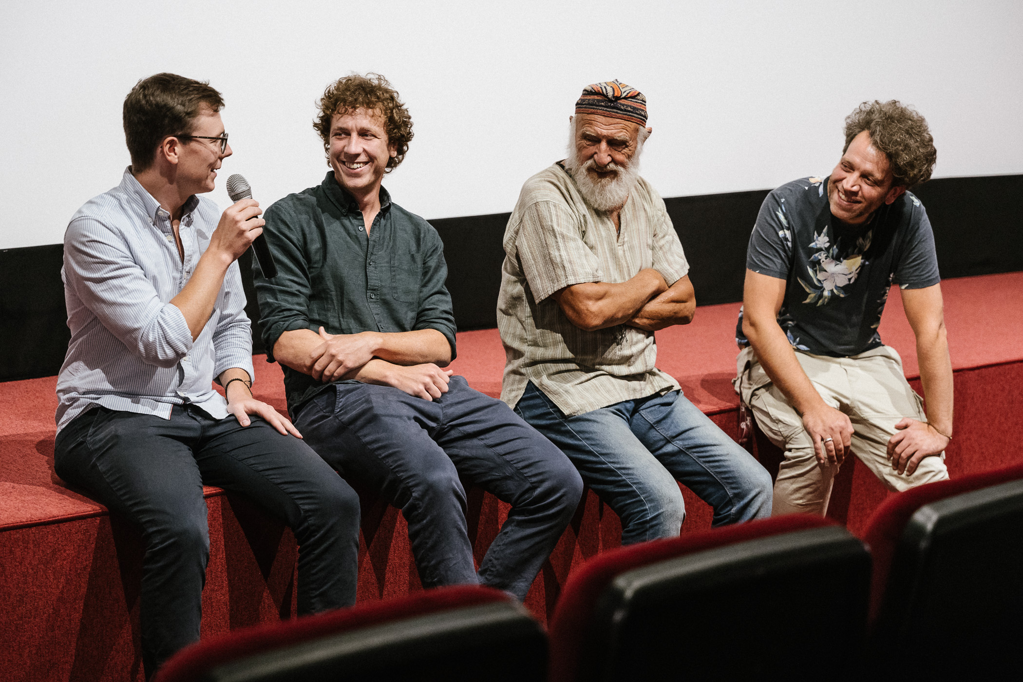 AUSGSTING: Premiere im Metropol