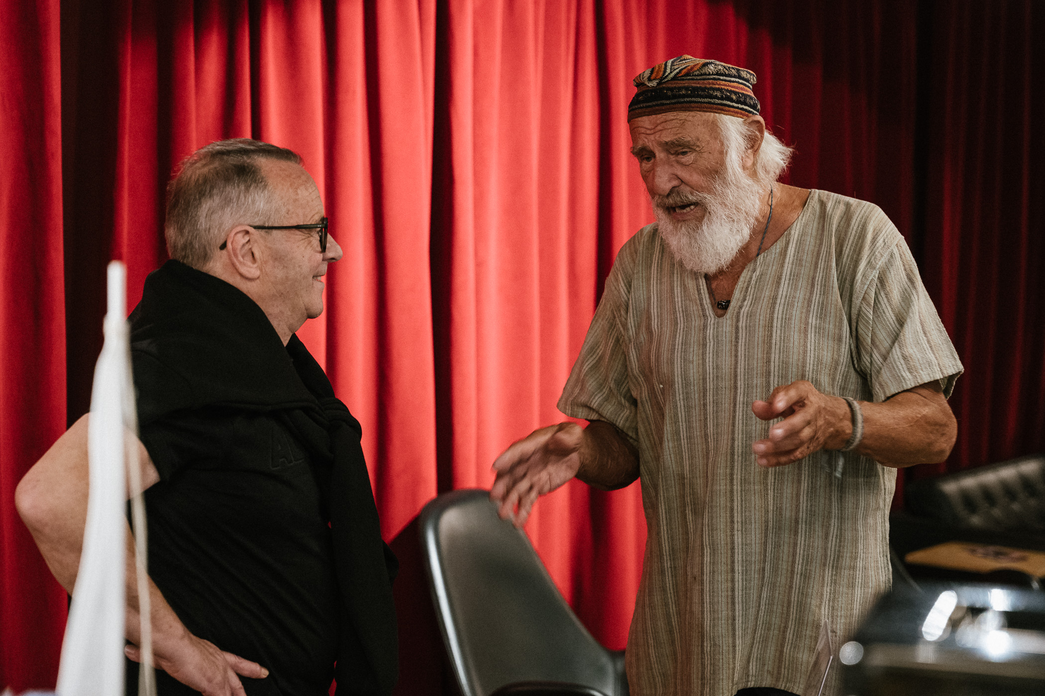 AUSGSTING: Premiere im Metropol