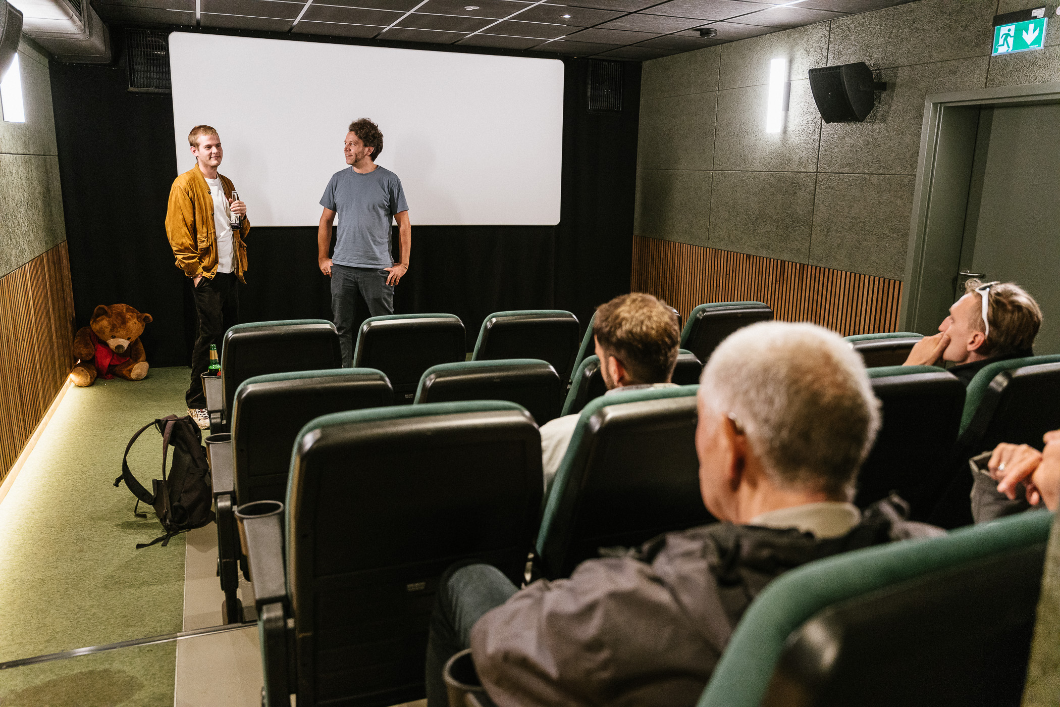 RAUMTEILER: Premiere im Metropol