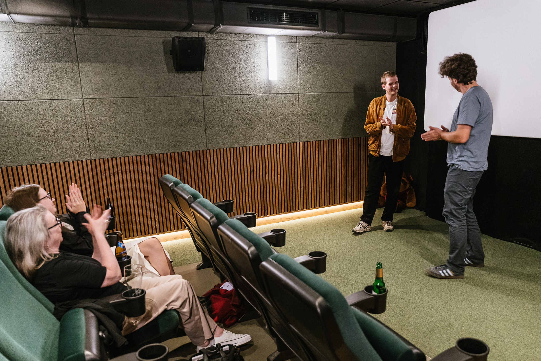 RAUMTEILER: Premiere im Metropol