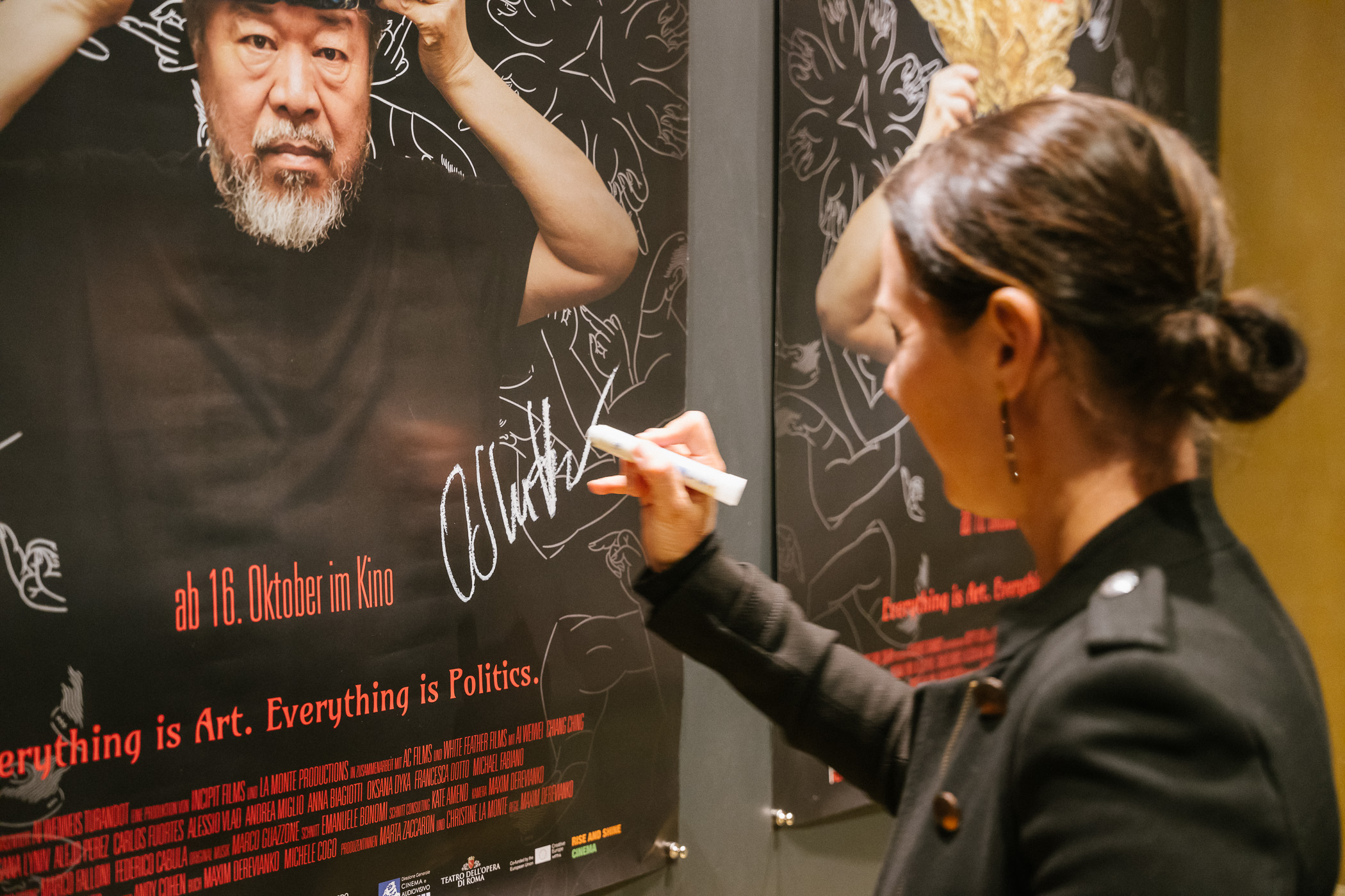 AI WEIWEIS TURANDOT: Premiere im Metropol