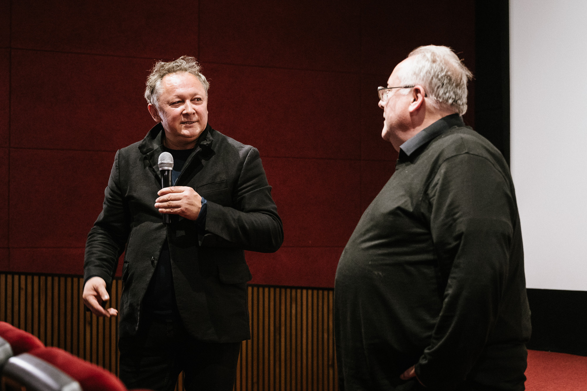 MANCHE MÖGEN'S FALSCH: Premiere im Metropol