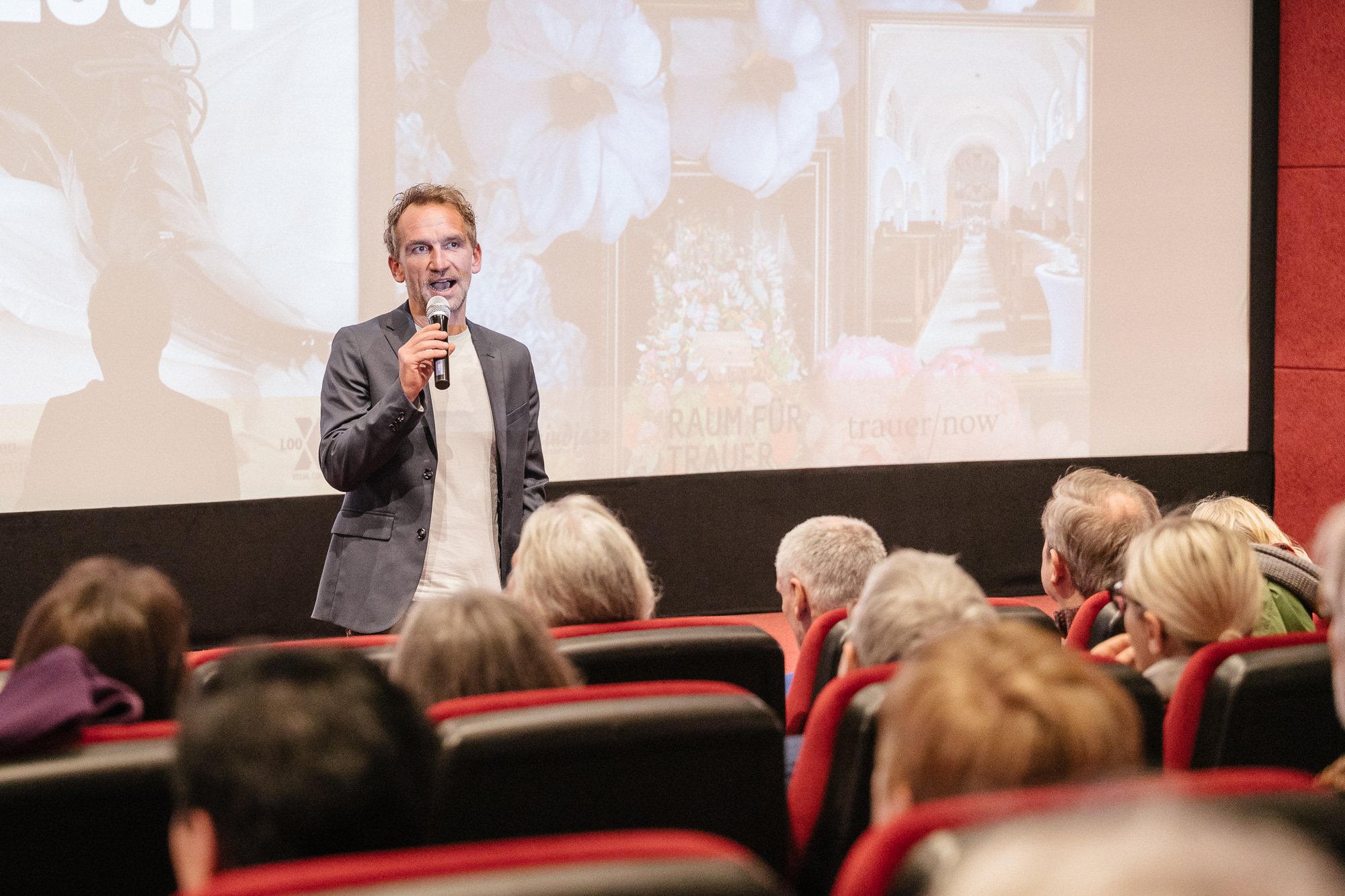 DER TOD IST EIN ARSCHLOCH: Premiere im Metropol