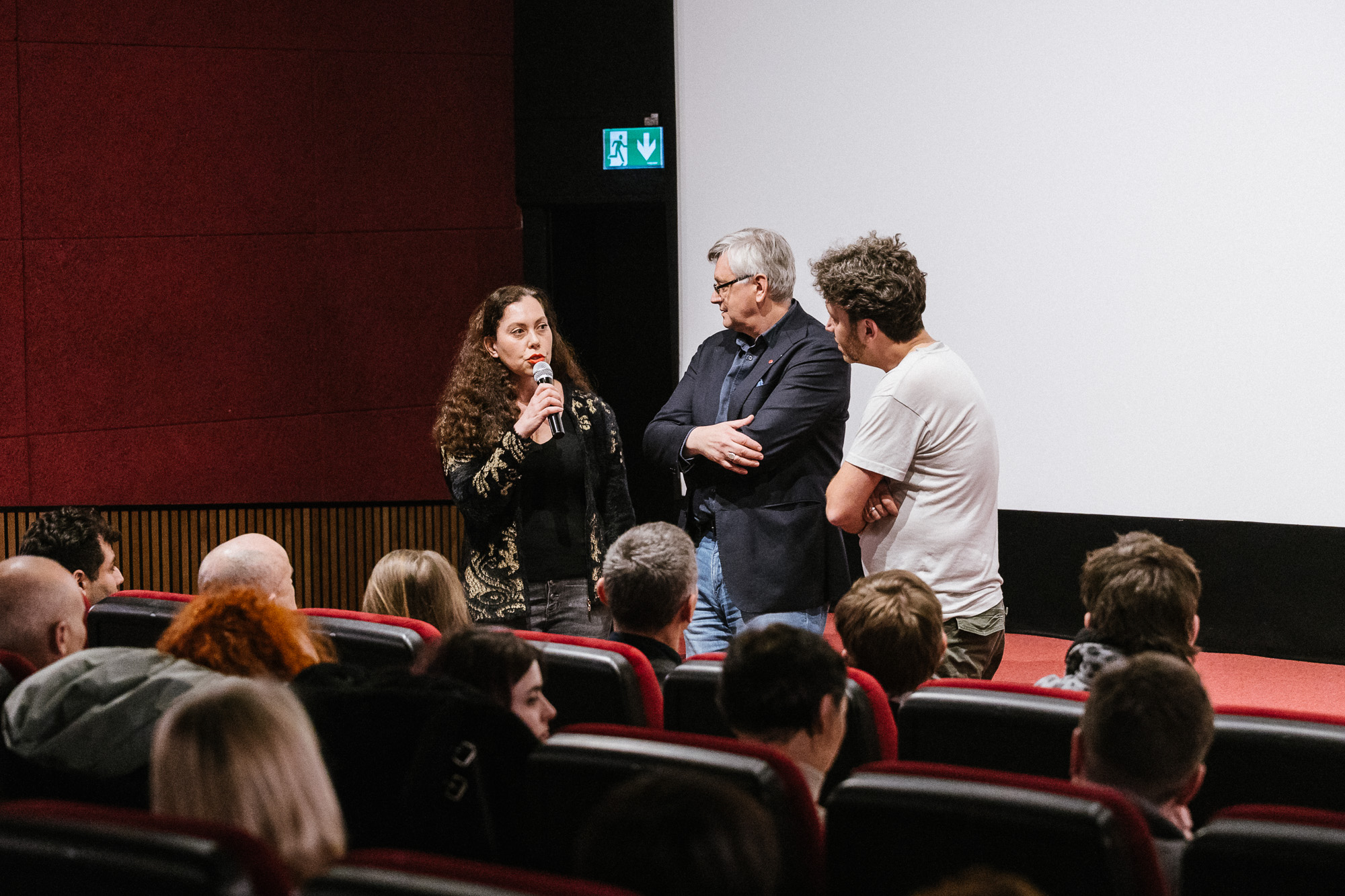 ZWEI STAATSANWÄLTE: Premiere im Metropol