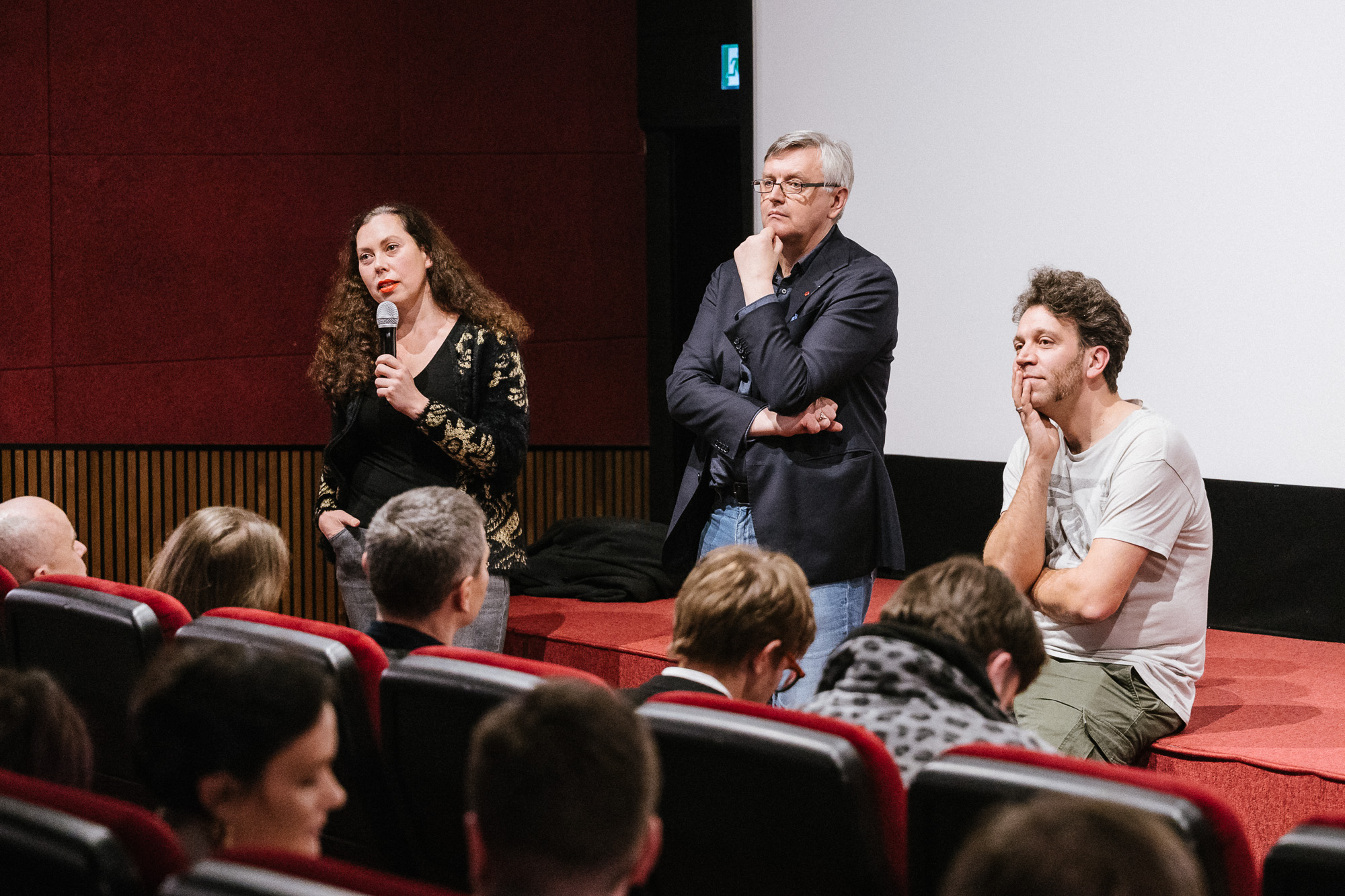 ZWEI STAATSANWÄLTE: Premiere im Metropol