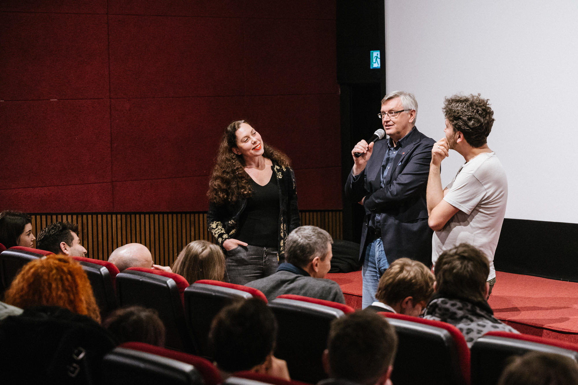 ZWEI STAATSANWÄLTE: Premiere im Metropol