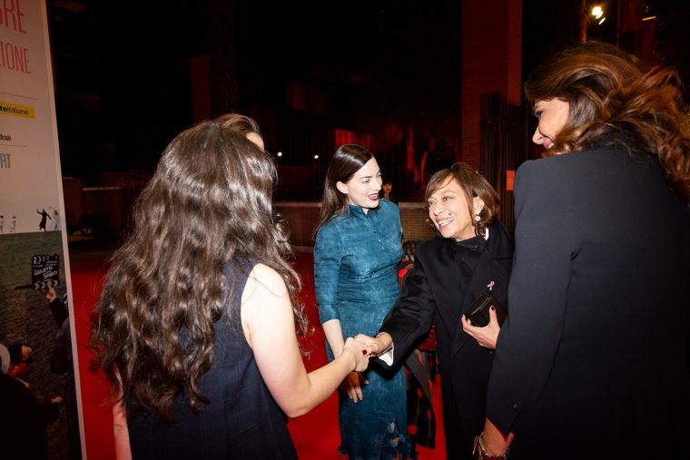 Regisseurin Rebecca Zlotowski und Paolo Malanga (2. und 3.v.l.) auf dem Roten Teppich