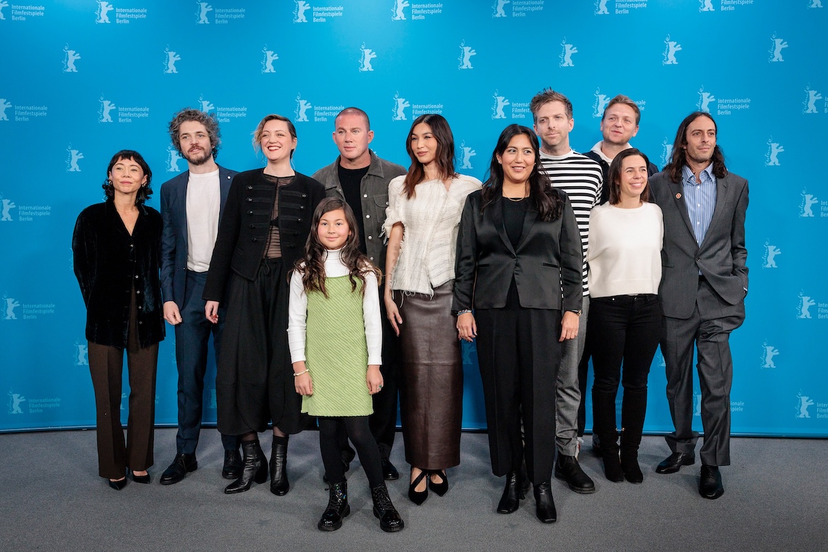Berlinale 2026: Syra McCarthy, Philip Ettinger, Eleanore Pienta, Mason Reeves, Channing Tatum, Gemma Chan, Beth de Araújo, Ross Miles, Josh Peters, Marina Stabile, David Kaplan Die Regisseurin (5. von rechts) mit ihrem Filmteam.
