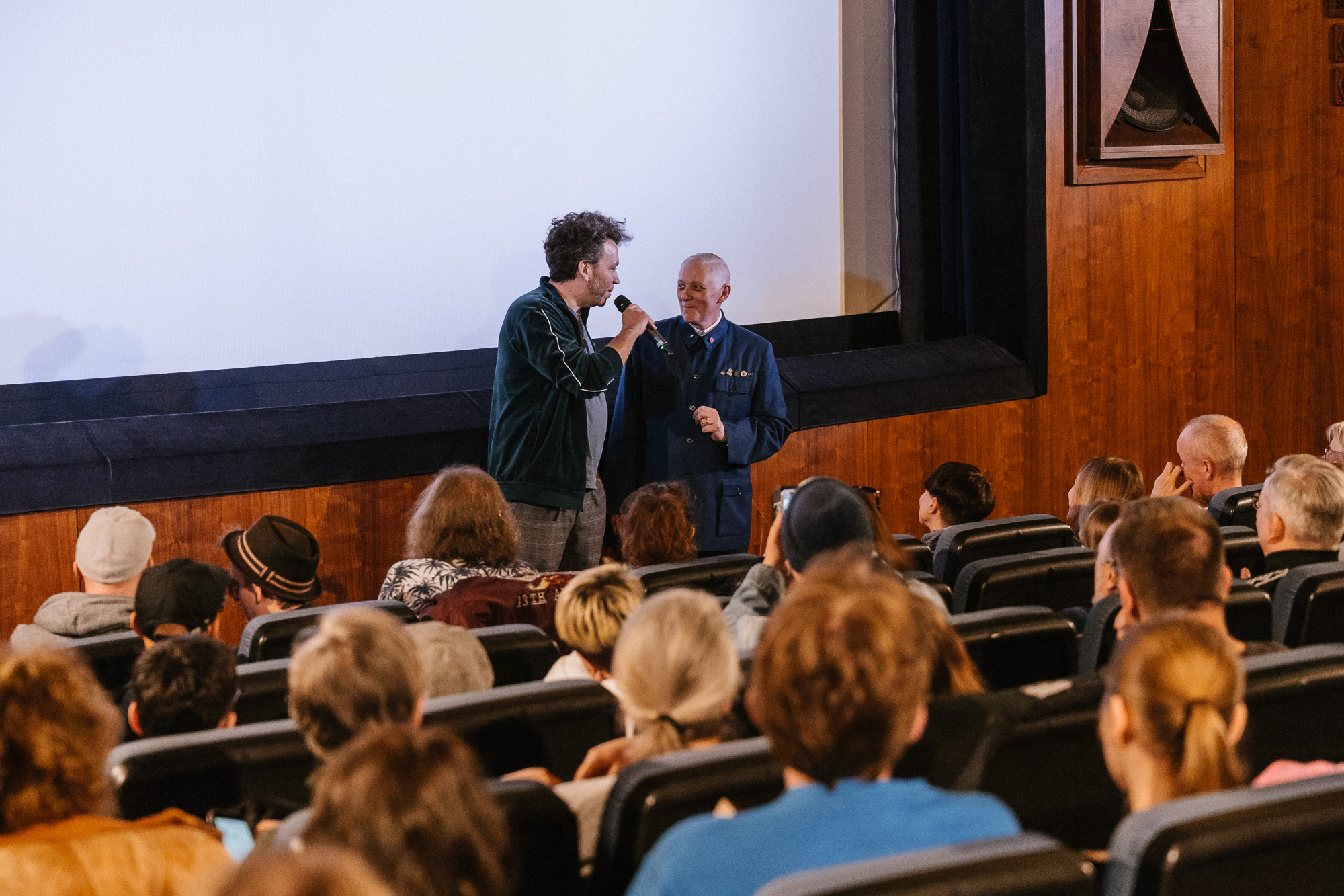 AUSWÄRTSSPIEL / B-MOVIE: Mark Reeder im Bambi