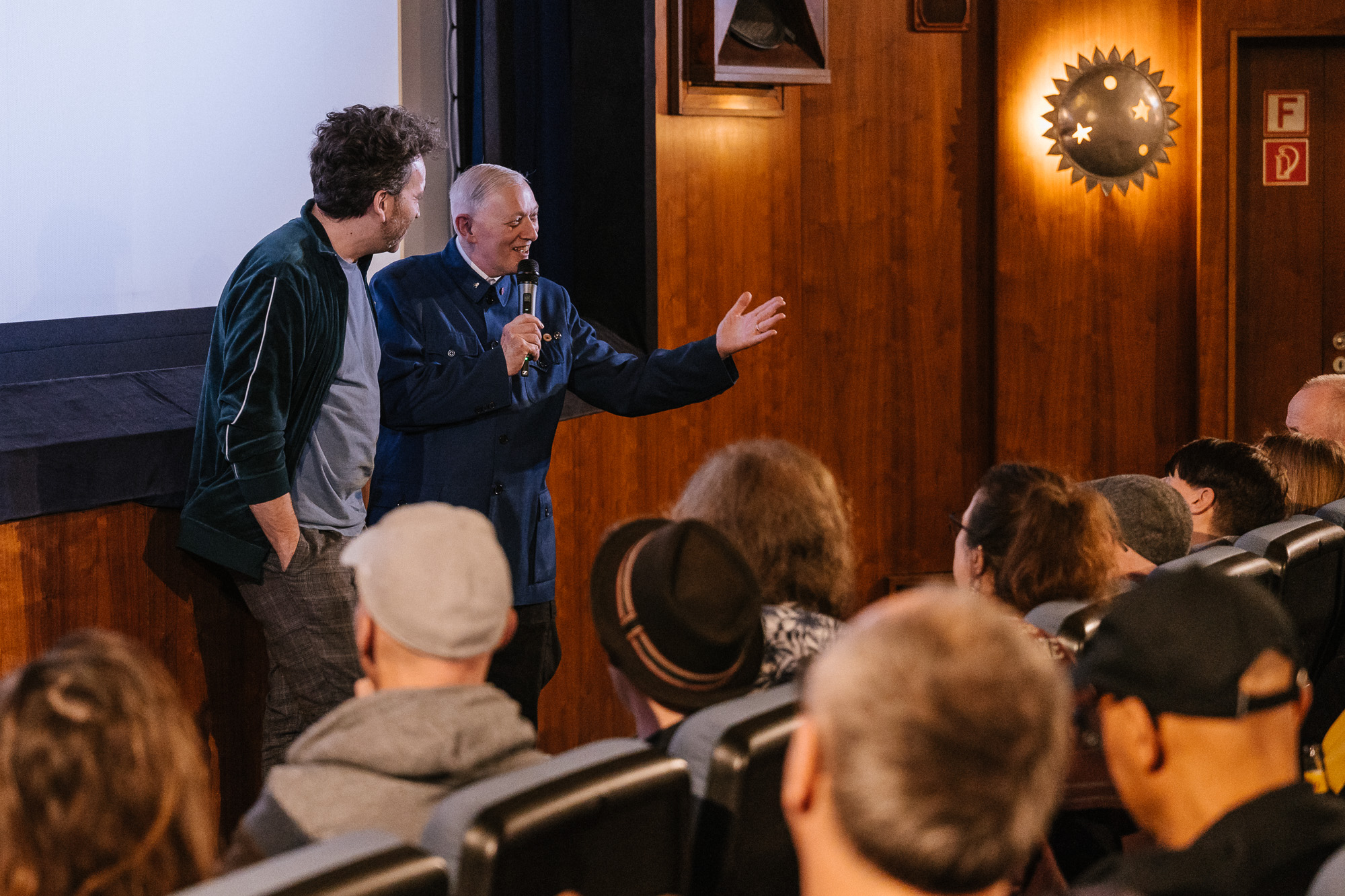 AUSWÄRTSSPIEL / B-MOVIE: Mark Reeder im Bambi