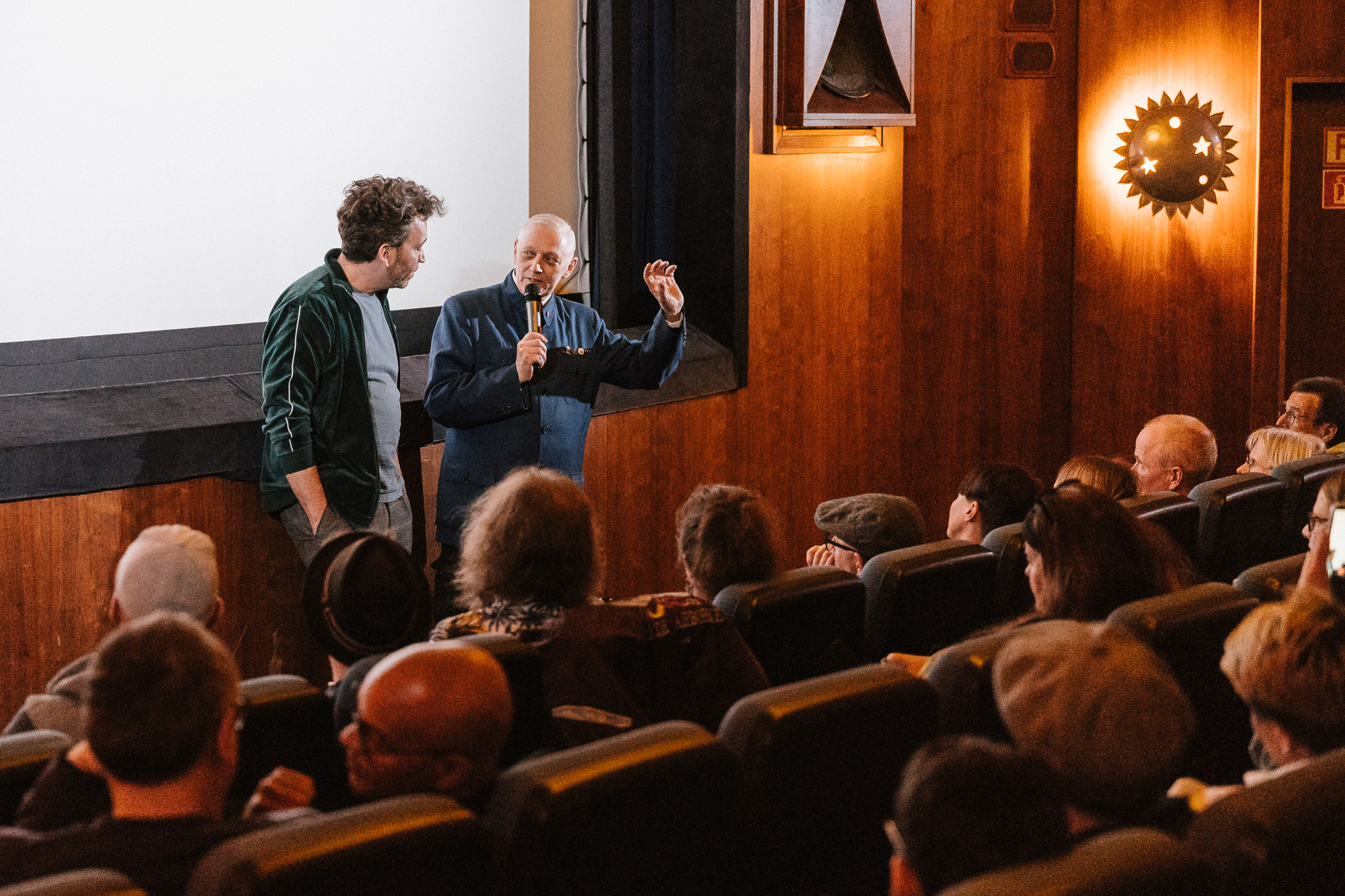 AUSWÄRTSSPIEL / B-MOVIE: Mark Reeder im Bambi