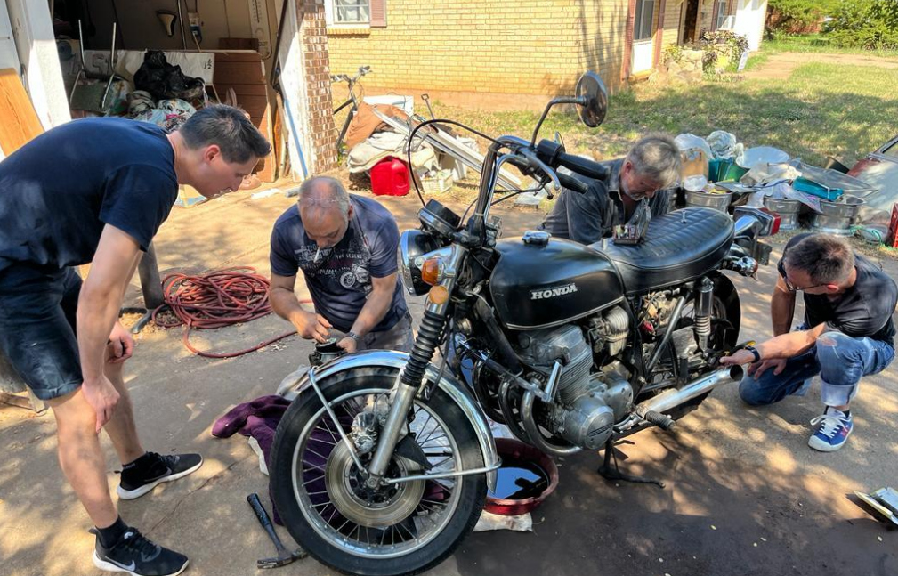 The Flying Sixpacks - 2026