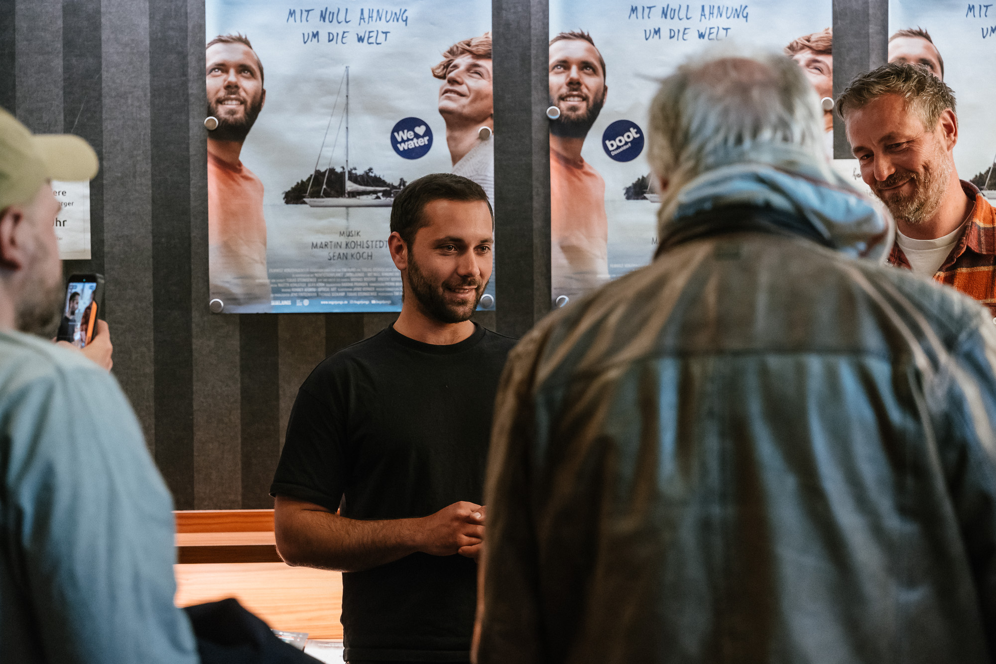 SEGELJUNGS: Premiere im Bambi