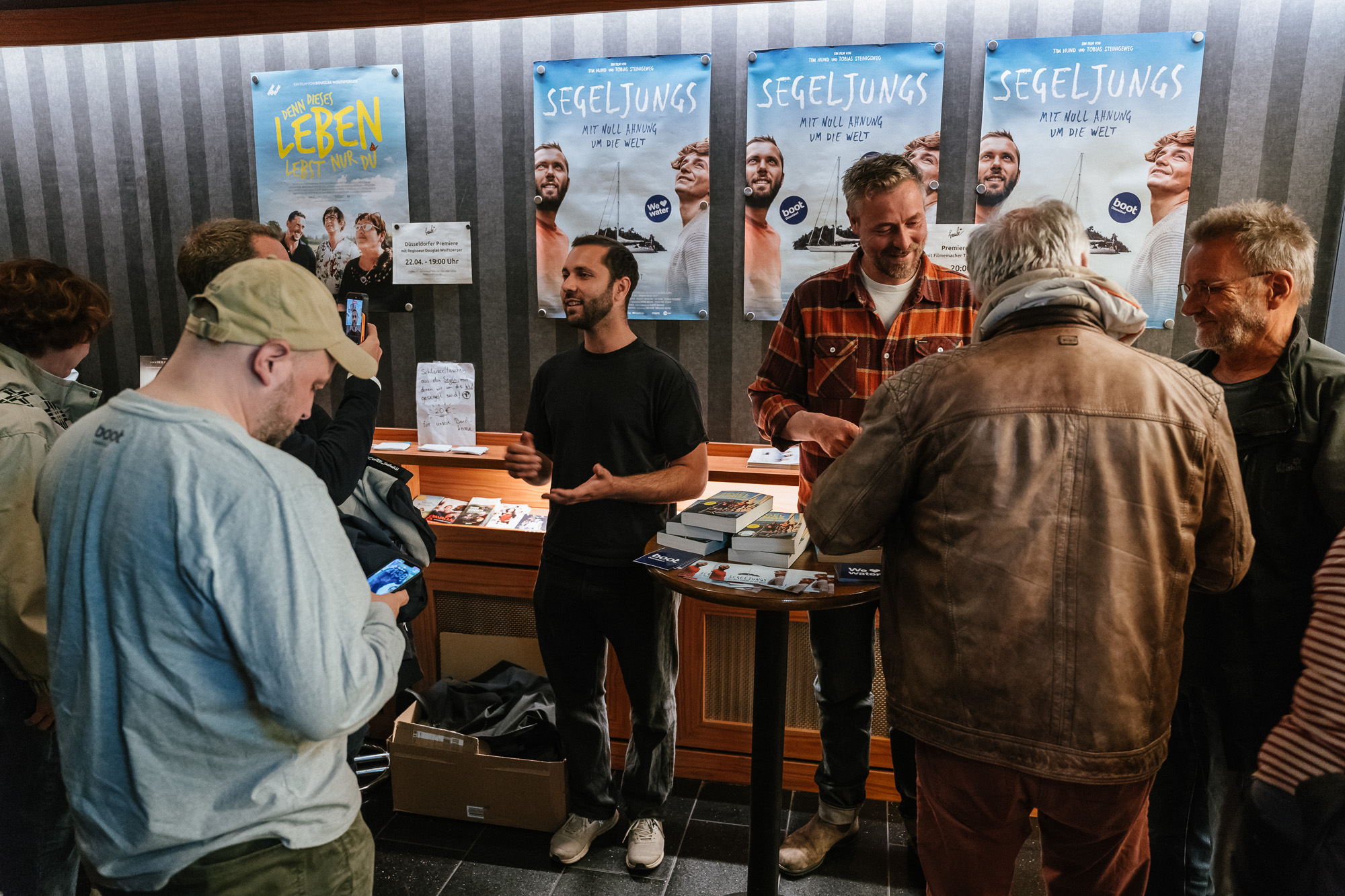 SEGELJUNGS: Premiere im Bambi