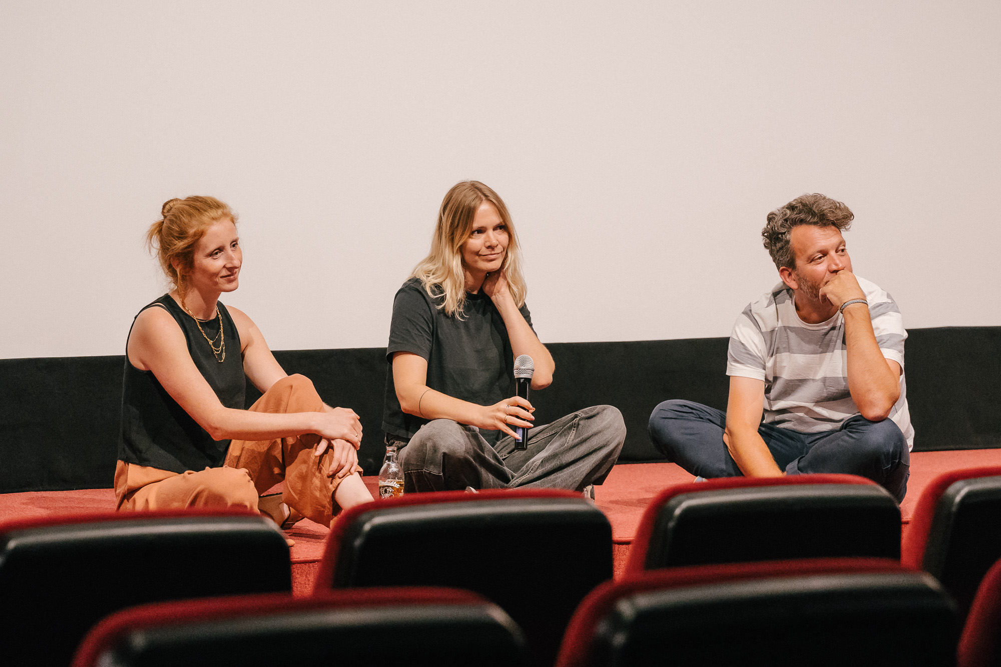 WHERE THE WAVES TOOK HER: Premiere im Metropol