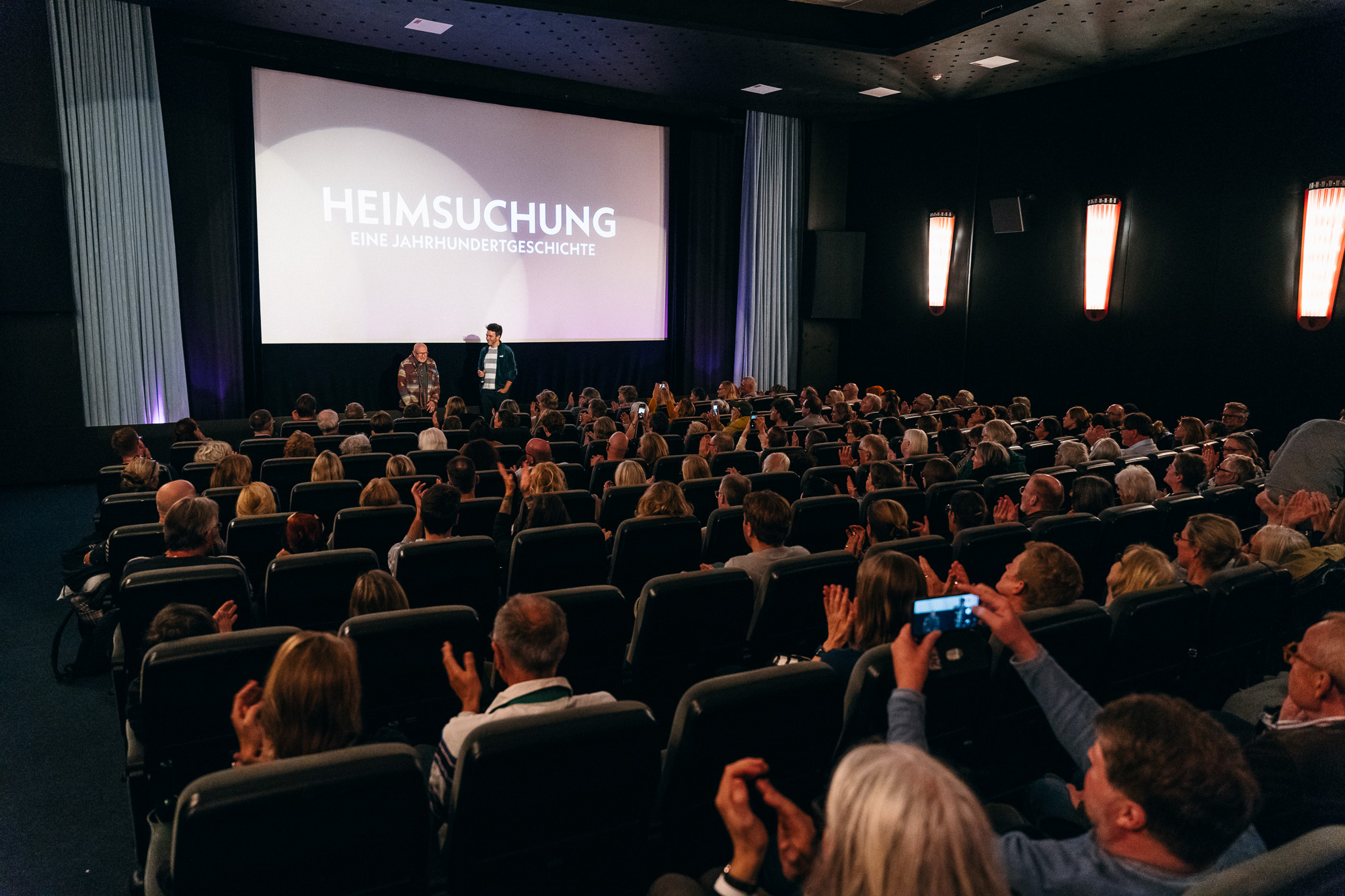HEIMSUCHUNG: Premiere im Atelier