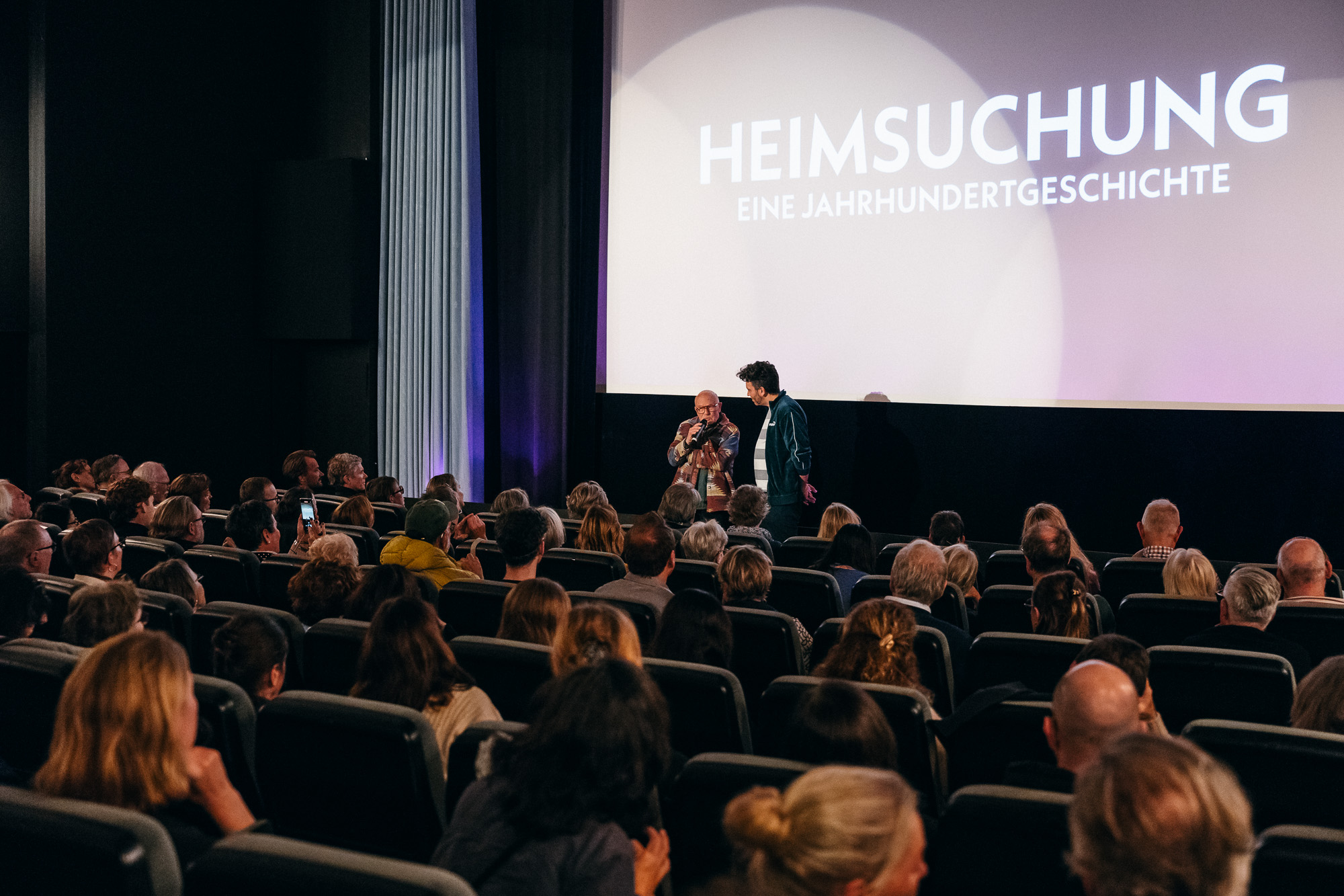 HEIMSUCHUNG: Premiere im Atelier