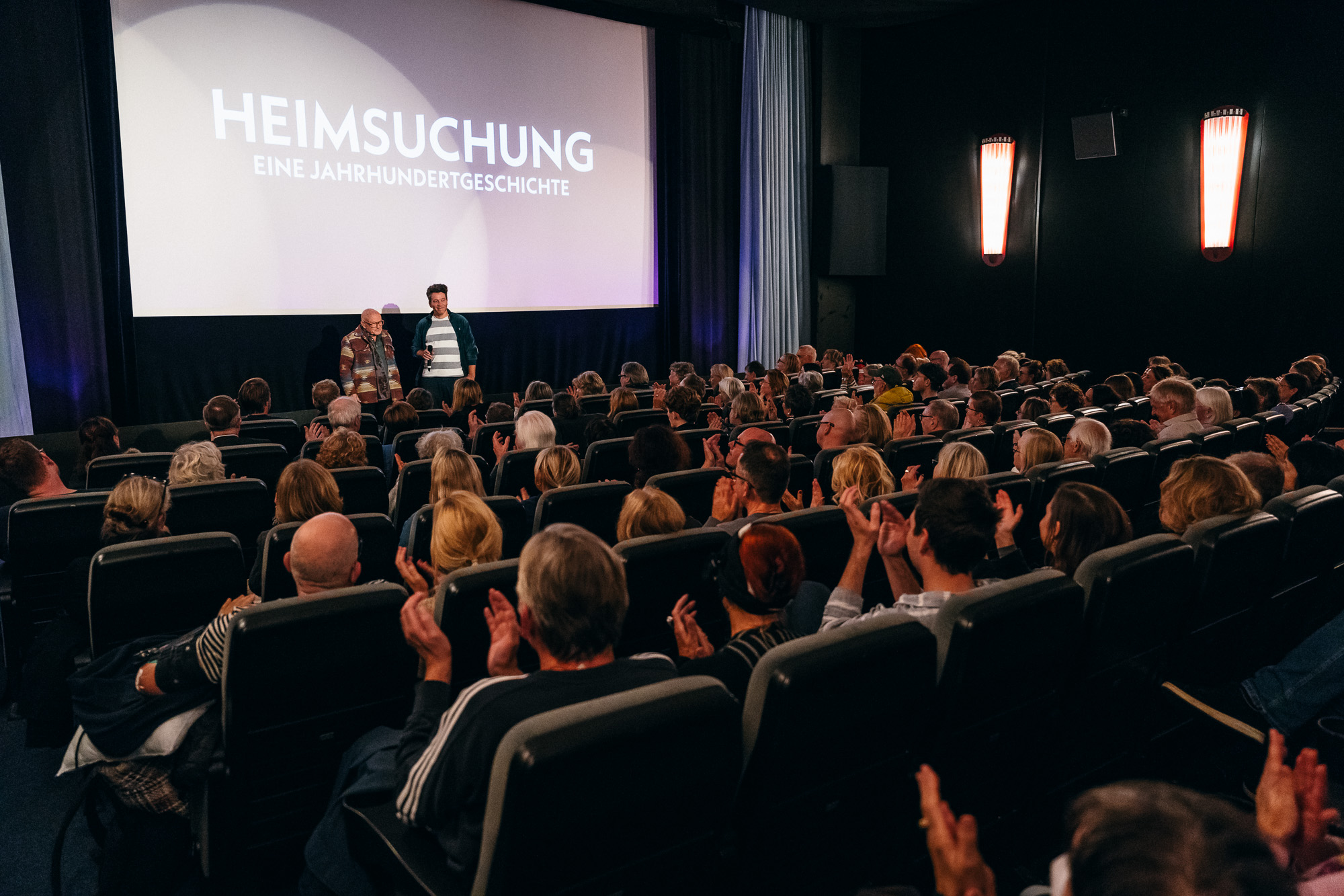 HEIMSUCHUNG: Premiere im Atelier
